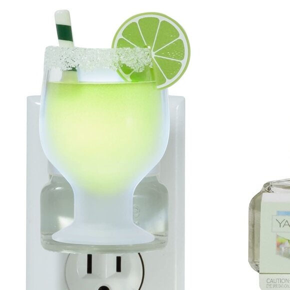 Yankee Candle Margarita Scent Plug® Diffuser w/ Light - NWT - Picture 1 of 4